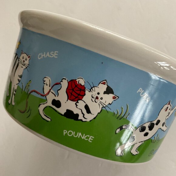 SIGNATURE Cutie Cat Dish Medium - Picture 3 of 4